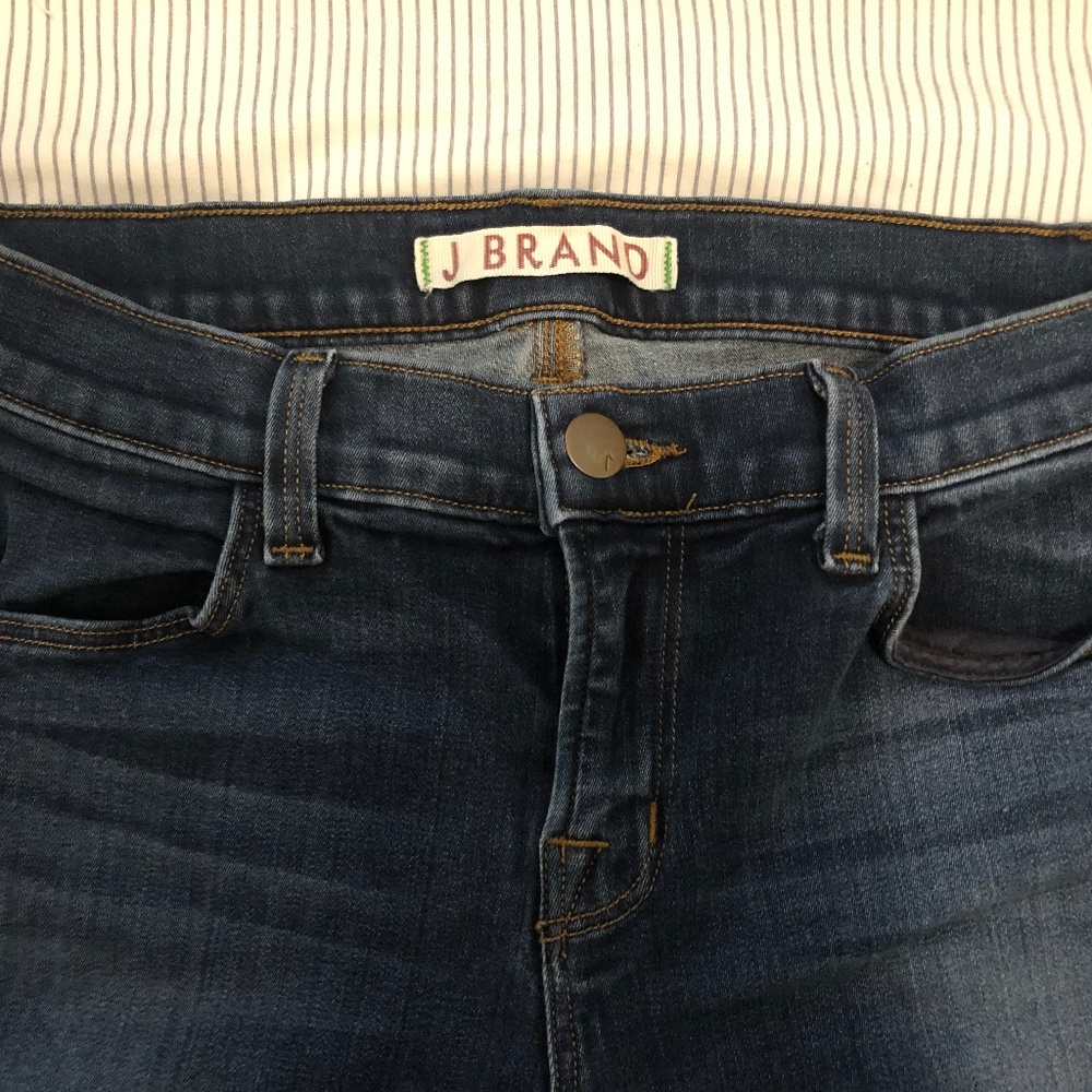 J BRAND High-Waisted Super Skinny Jeans. SIZE 26